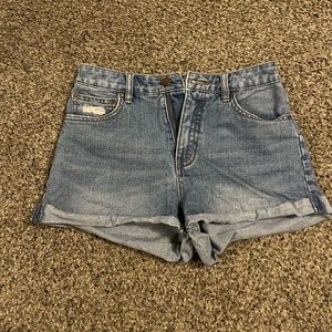 High waisted Billabong shorts